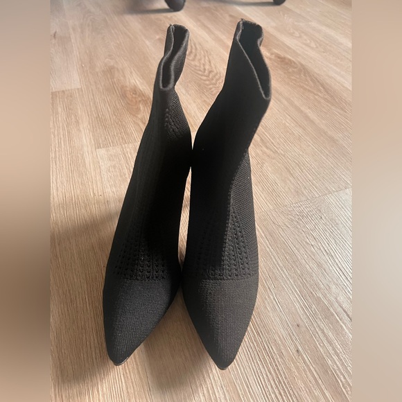 Catherine Malandrino Black Knit Heeled Boots - Picture 1 of 4